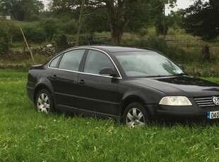 2004 - Volkswagen Passat Manual