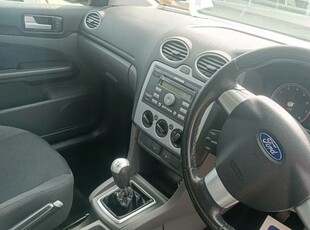 2005 - Ford Focus Manual