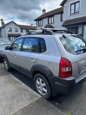 2005 - Hyundai Tucson Manual