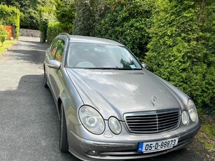 2005 - Mercedes-Benz E-Class ---