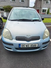 2005 - Toyota Yaris Manual