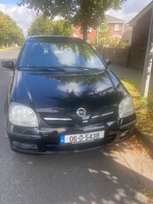 2006 - Nissan Almera Tino Manual