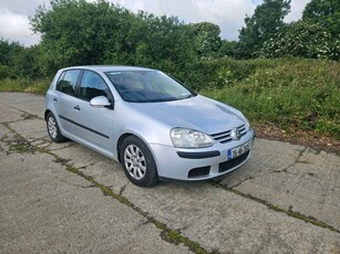 2006 - Volkswagen Golf ---