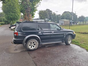 2007 - Mitsubishi Pajero Manual