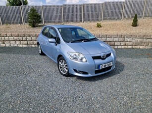 2007 - Toyota Auris Manual