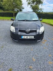 2007 - Toyota Auris Manual