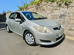 2007 - Toyota Auris Manual