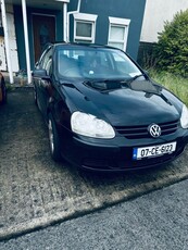 2007 - Volkswagen Golf ---