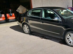 2007 - Volkswagen Passat Manual