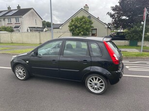 2008 - Ford Fiesta Manual