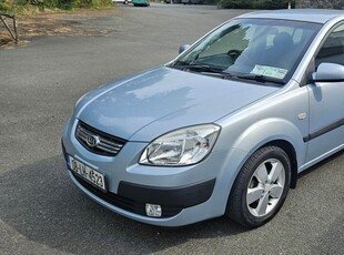 2008 - Kia Rio Manual