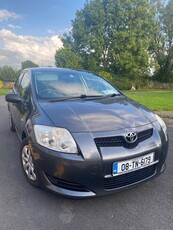 2008 - Toyota Auris ---