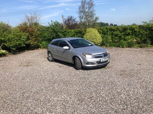 2008 - Vauxhall Astra ---