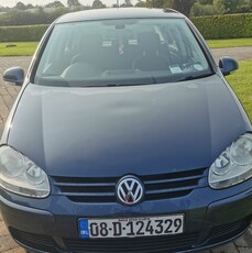 2008 - Volkswagen Golf ---