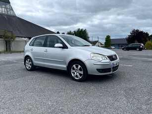 2008 - Volkswagen Polo ---