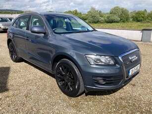 2009 - Audi Q5 Manual