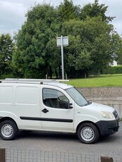 2009 - Fiat Doblo Manual