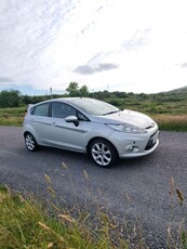 2009 - Ford Fiesta ---