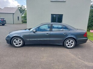 2009 - Mercedes-Benz E-Class Automatic