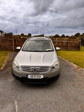 2009 - Nissan Qashqai+2 Manual