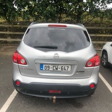 2009 - Nissan Qashqai+2 Manual