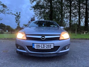 2009 - Opel Astra Manual