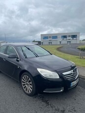 2009 - Opel Insignia Manual