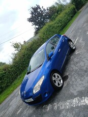 2009 - Renault Megane ---