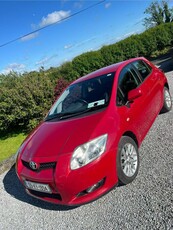 2009 - Toyota Auris ---