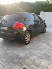 2009 - Toyota Auris Manual