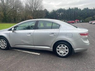 2009 - Toyota Avensis Manual