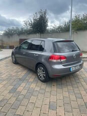 2009 - Volkswagen Golf Manual