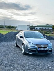 2009 - Volkswagen Jetta ---