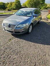 2009 - Volkswagen Passat Manual