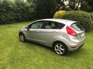 2010 - Ford Fiesta Manual