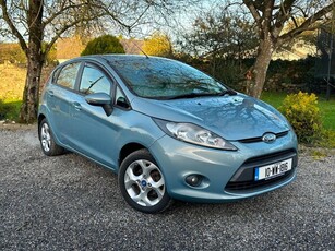 2010 - Ford Fiesta Manual