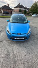 2010 - Ford Fiesta Manual