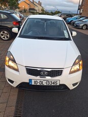 2010 - Kia Rio ---