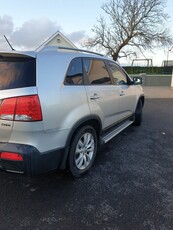 2010 - Kia Sorento Manual