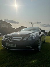 2010 - Mercedes-Benz E-Class Manual