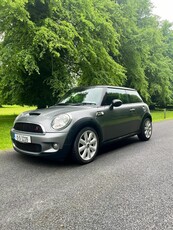 2010 - Mini Cooper Manual