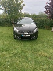 2010 - Nissan Qashqai+2 ---