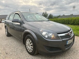 2010 - Opel Astra Manual