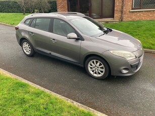 2010 - Renault Grand Megane Manual