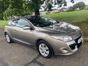 2010 - Renault Megane Manual