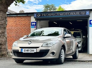 2010 - Renault Megane Manual