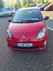 2010 - Renault Twingo ---