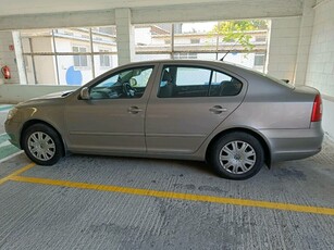 2010 - Skoda Octavia Manual