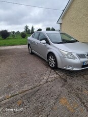 2010 - Toyota Avensis ---