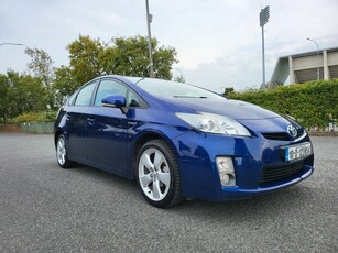 2010 - Toyota Prius ---